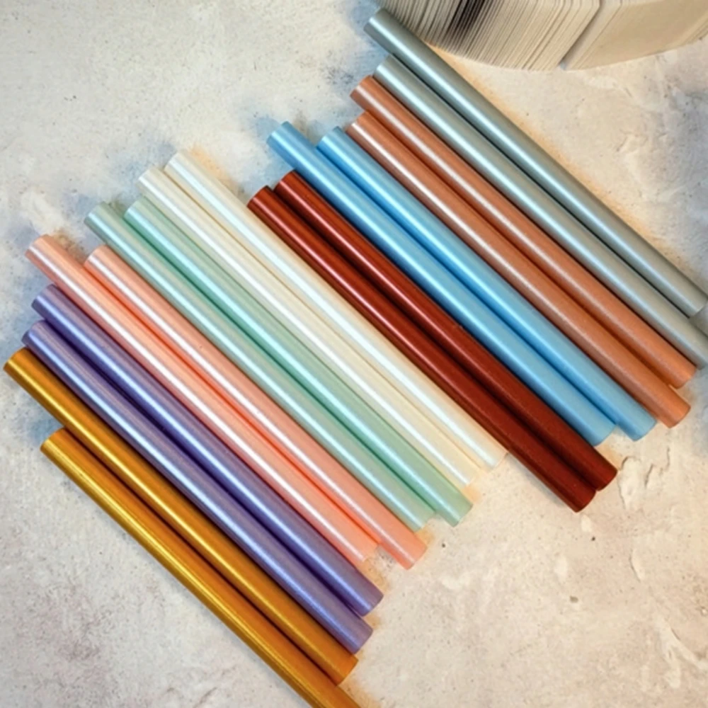 20PCS 금속 색상 핫멜트 접착제 스틱 진주 빛 핫멜트 접착제 스트립, 40W 미만의 접착제 총에 적합, 9 가지 색상 사용 가능