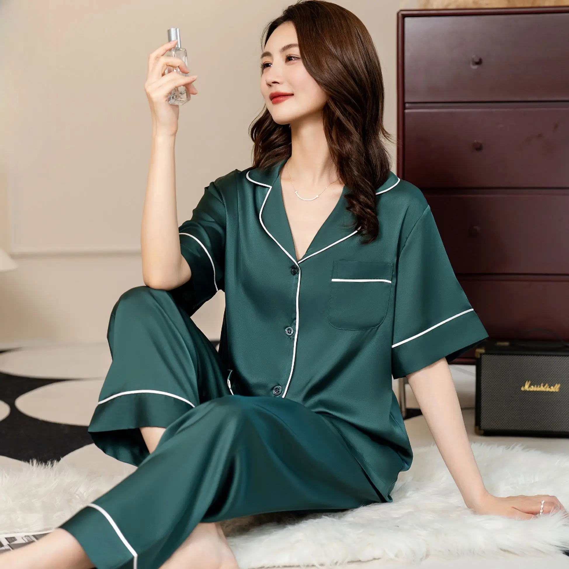 

Women Two-Piece Pajama Set Classic Design Sleepwear Elegant Women's Silk Pyjama Set Long Sleeve Button Top Elastic for Home