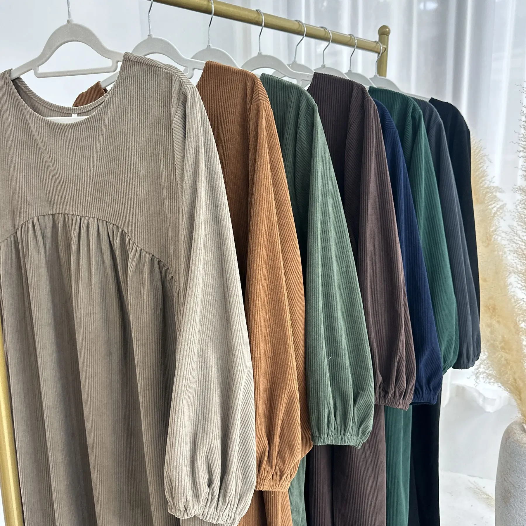 イスラム教徒の女性のためのドバイのコーデュロイアバヤ,控えめなイードラマダンのドレス,大きくてエレガントなドレス,トルコの服,頑丈なドレス,2021