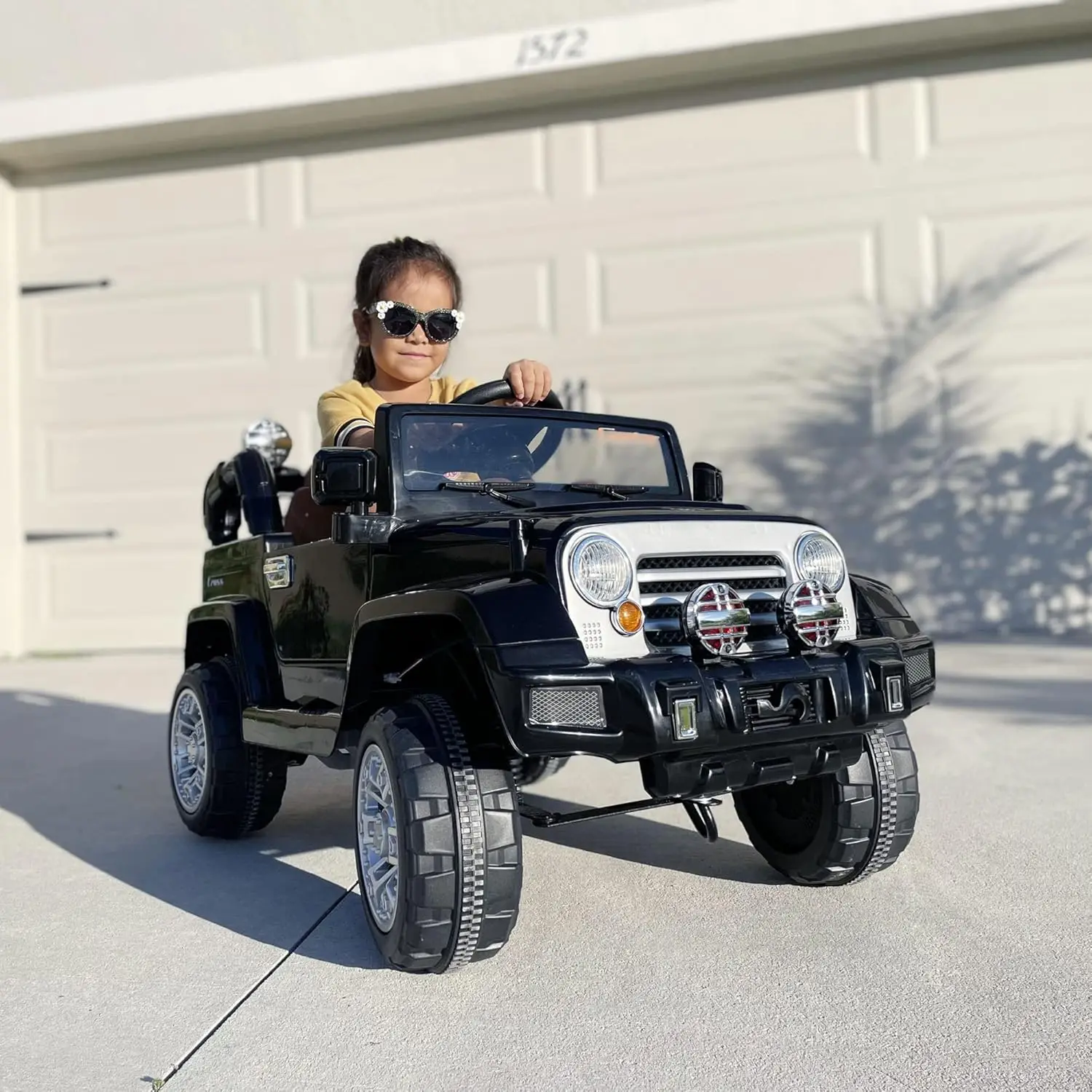 12V Kids Ride on Truck, Off-Road Electric Car with MP3 Connection, Working Horn, Steering Wheel, and Remote Control, Black