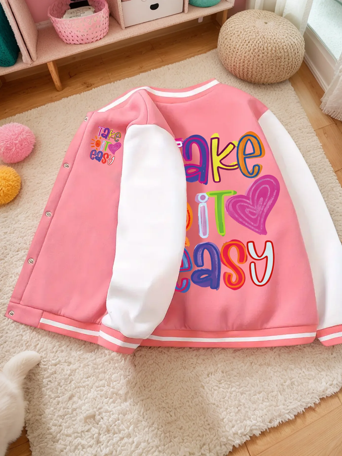 Le giacche da baseball rosa da ragazza casual e alla moda autunnali e invernali con stampe di lettere dei cartoni animati sono adatte per le gite quotidiane