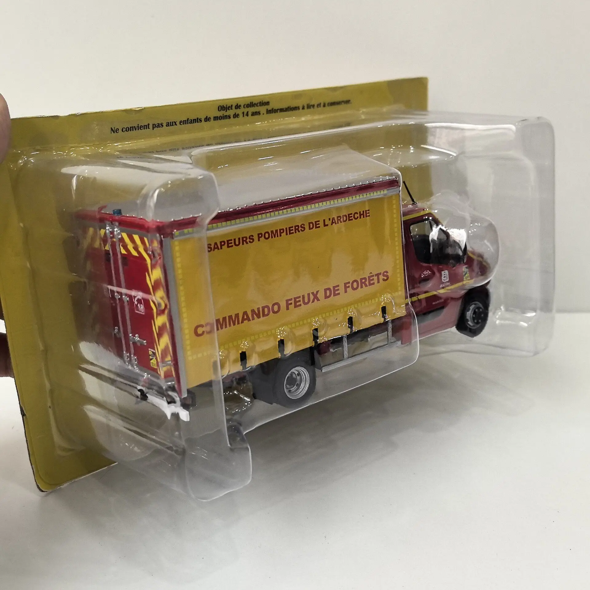 

Diecast IXO 1/43 Scale RENAULT MASTER Fire Truck Front Alloy Car Plastic 57 Alloy Car Model