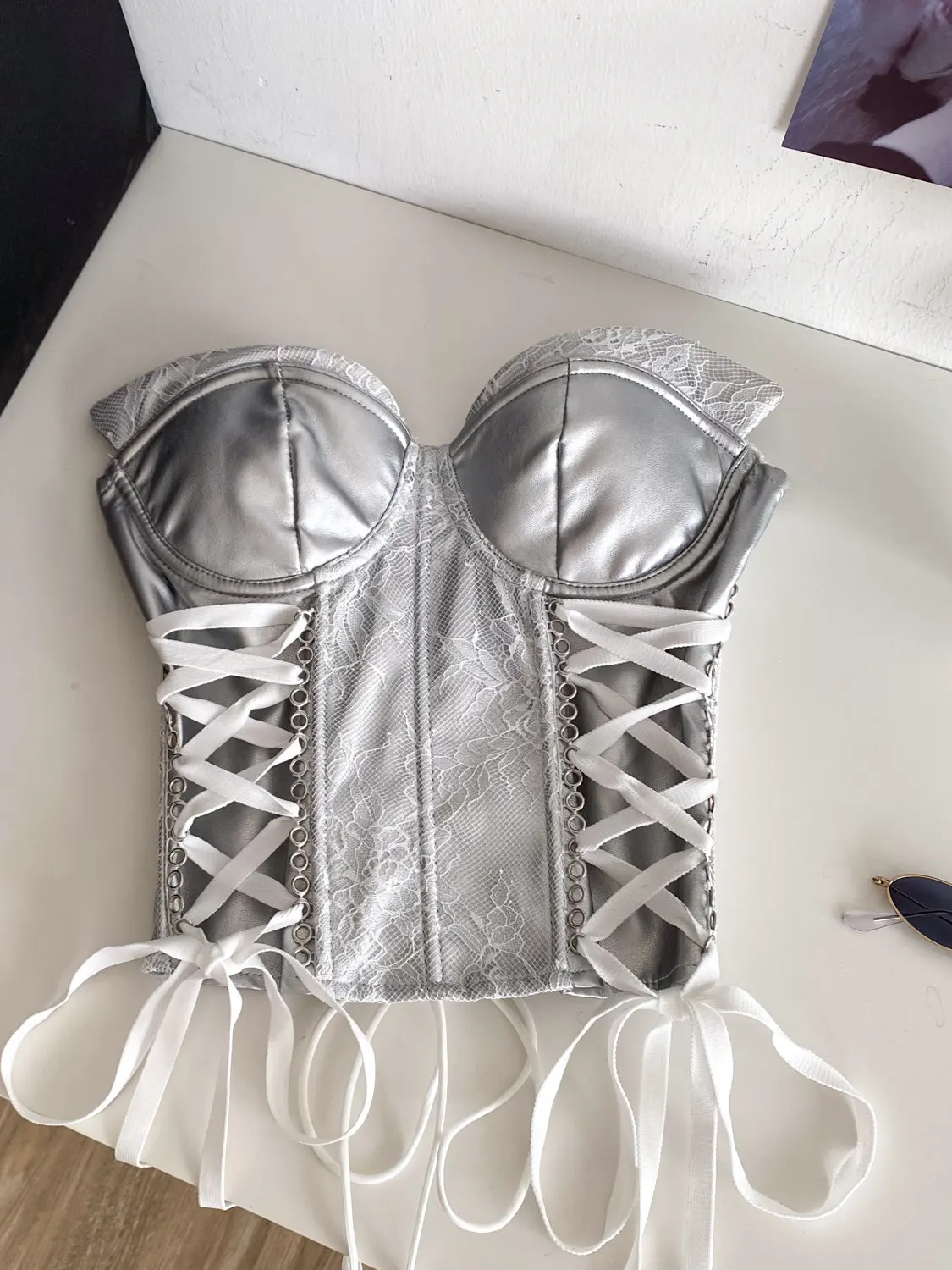 Women Silver Lace Up Lace Waist Cincher Cami Top Y2K Gyaru Outerwear Tube Fishbone Corset Top Elegant Tank Top for Women Summer