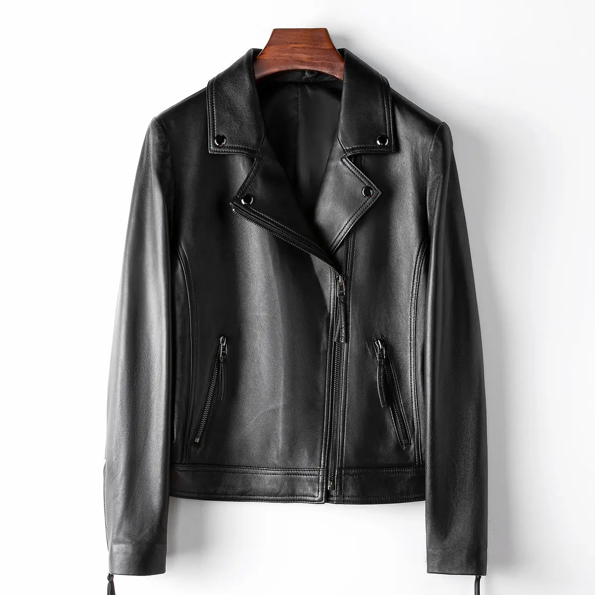 Small amount of clothing 2024 spring new genuine leather sheepskin jacket Haining motorcycle style single leather jacket for