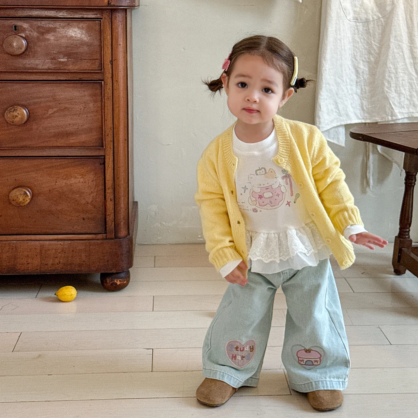 ملابس الأطفال الفتيات الخريف دعوى 2025 جديد للأطفال فتاة صغيرة النمط الأجنبي سترة أعلى السراويل ملابس الطفل