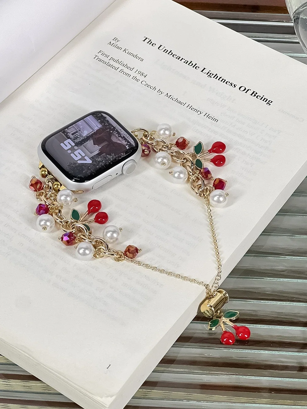 

Elegant Bling bracelet link For Apple Watch band Series 8/7/6/10/9 40mm 41mm 38mm 42mm 44mm 45mm 46mm Strap