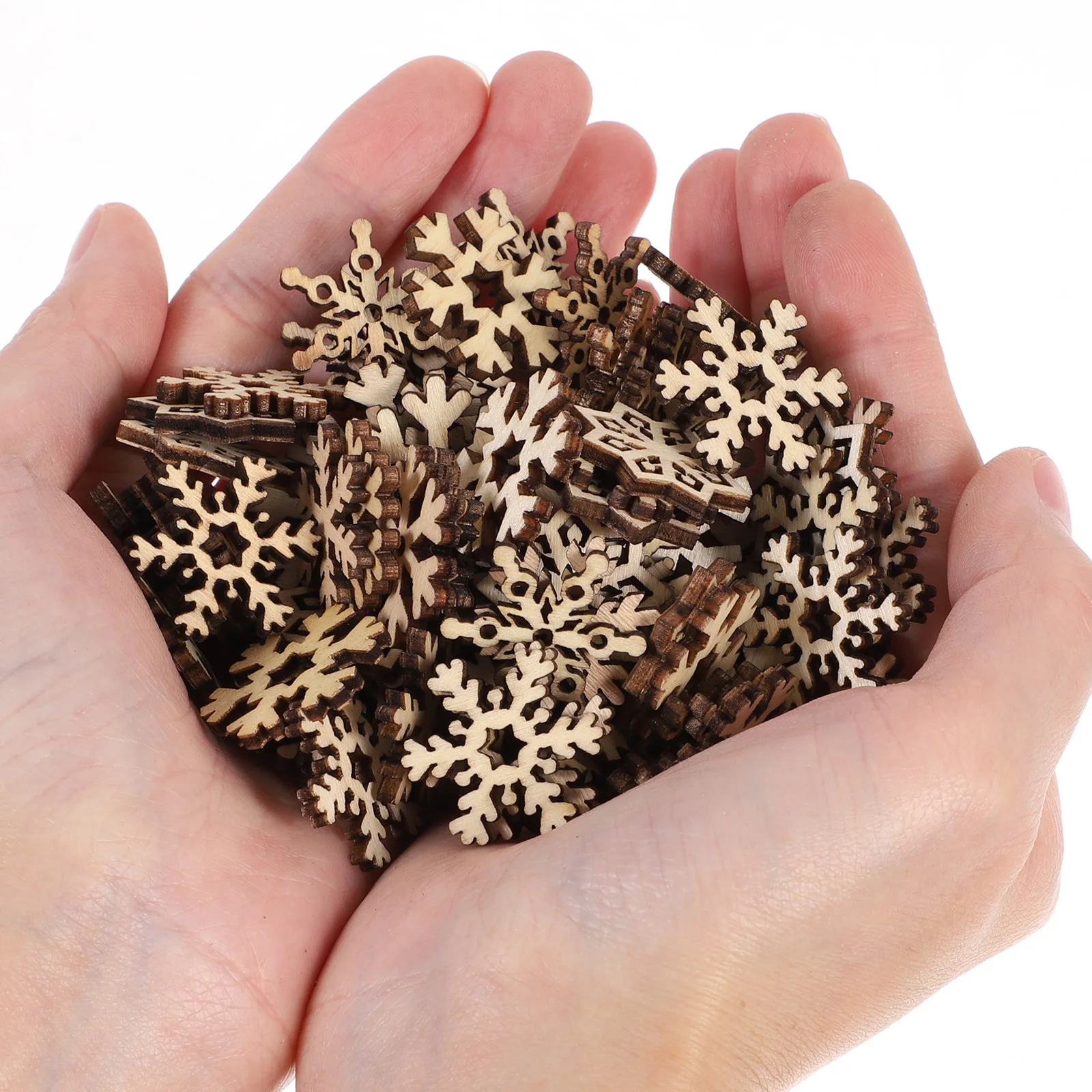 

100pcs Wooden Snowflakes naments Smooth Surface Christmas Party Decorations Craft Supplies DIY Hanging Embellishments