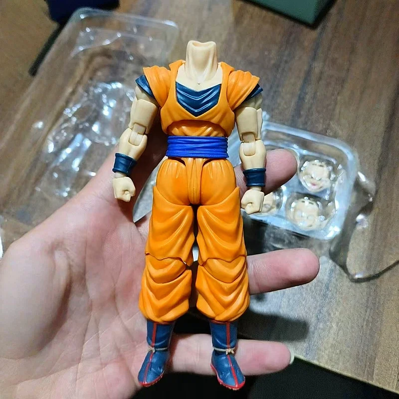

Набор аксессуаров NEOTOYS Dragon Ball Z Sobo: Фигурки Супер Сайян 3 Гоку и Вегеты со сменными руками для коллекционеров аниме