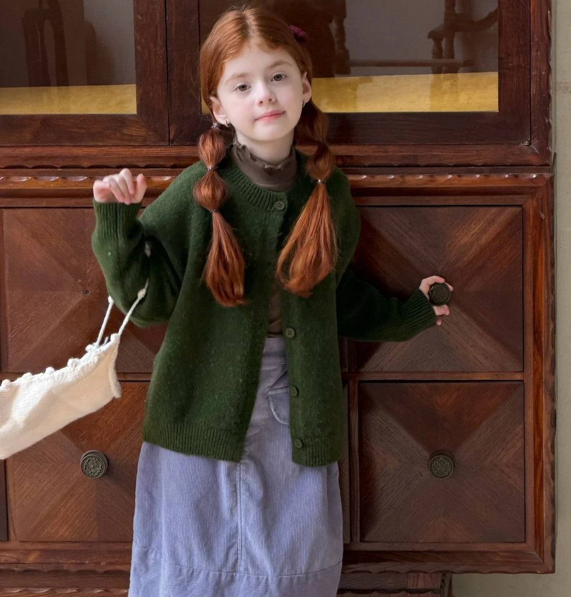 Korean Children's Clothing 2026 Autumn New Girls' Cardigan Solid Green Simple Sweater Versatile Soft Top
