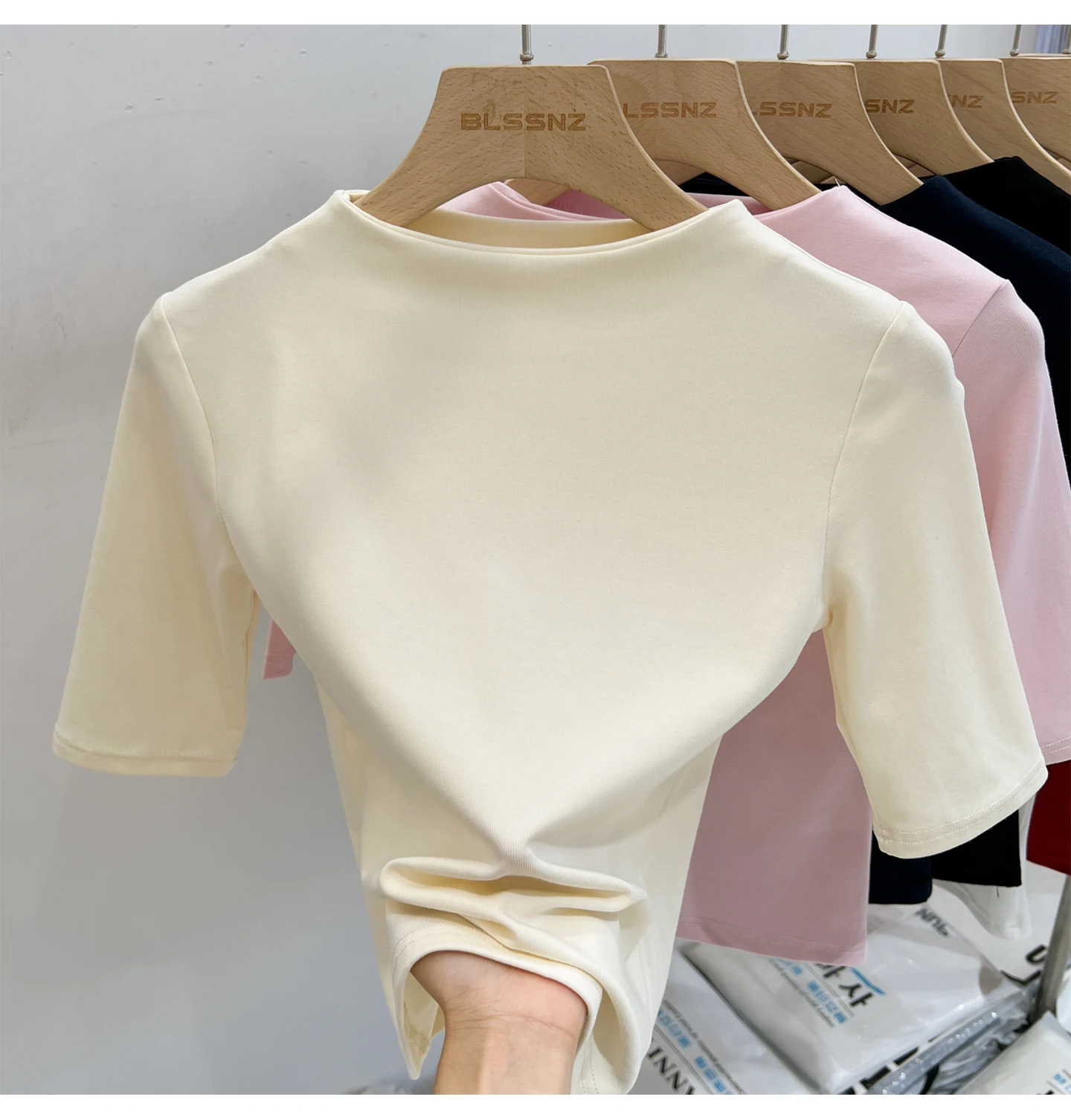 Zjaiss Sommer Damen T-Shirt Aprikose Stehkragen Kurzarm 2026 Frühling Minimalistisches Lässiges Vielseitiges Oberteil Einfarbiges Schlankes T-Shirt – Detail 5