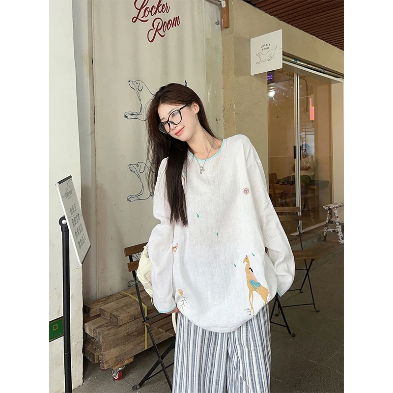 Women Autumn Korean Fashion Loose Embroidered O-neck Long Sleeve T-Shirt Women Clothes Simplicity All-match Appear Thin Tops