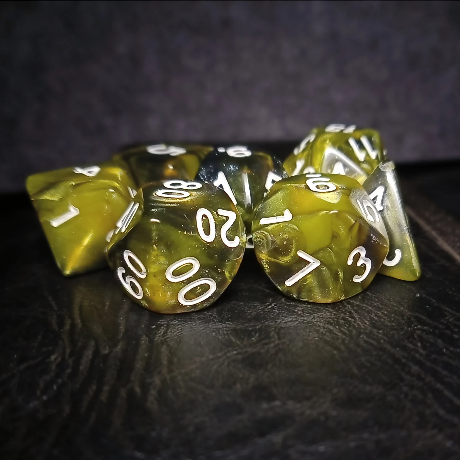 

7Pcs/Set Olive Green Starry Sky Galaxy Dice Set D4 D6 D8 D10 D% D12 D20 D&D COC Table Games DND RPG Dice