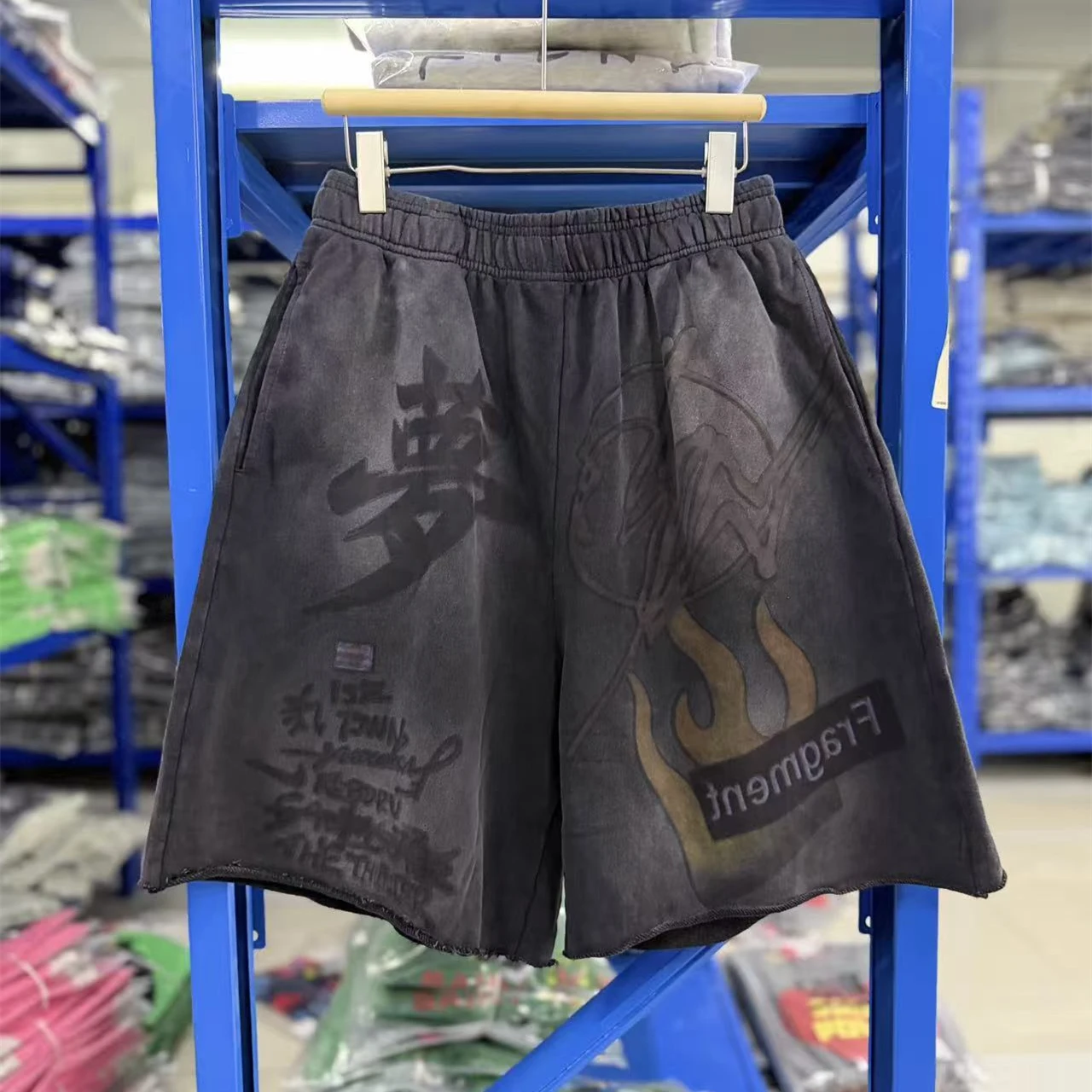 

2026ss Cactus Jack Breeches Drawstring Shorts Men Women Lettering spray painting in a retro style Jogger pants
