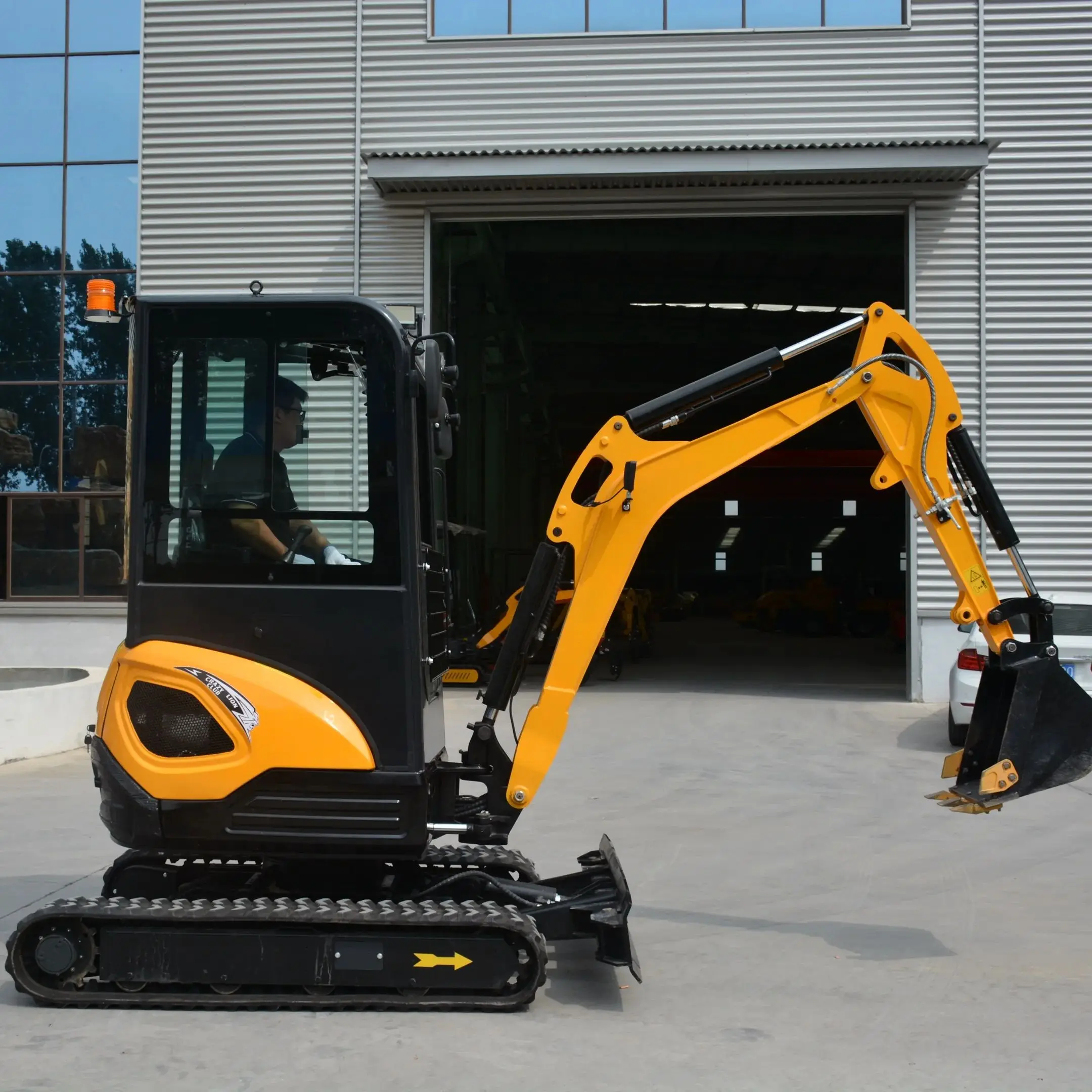 Hydraulic Bucket Excavator 2.5 Ton Customized for Chinese Small Excavators Durable Construction Equipment Accessory