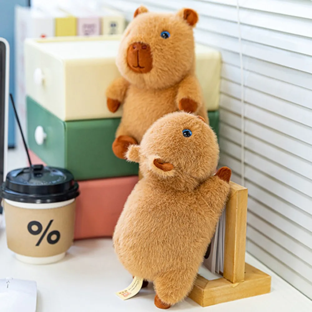 Wypchana Lalka Pluszowa Kapibara Zawieszka do Torby Śmieszna Ozdoba Pluszowy Brelok Kapibara Śliczny Breloczek z Bawełny PP Kreskówkowy Zwierzak Prezent