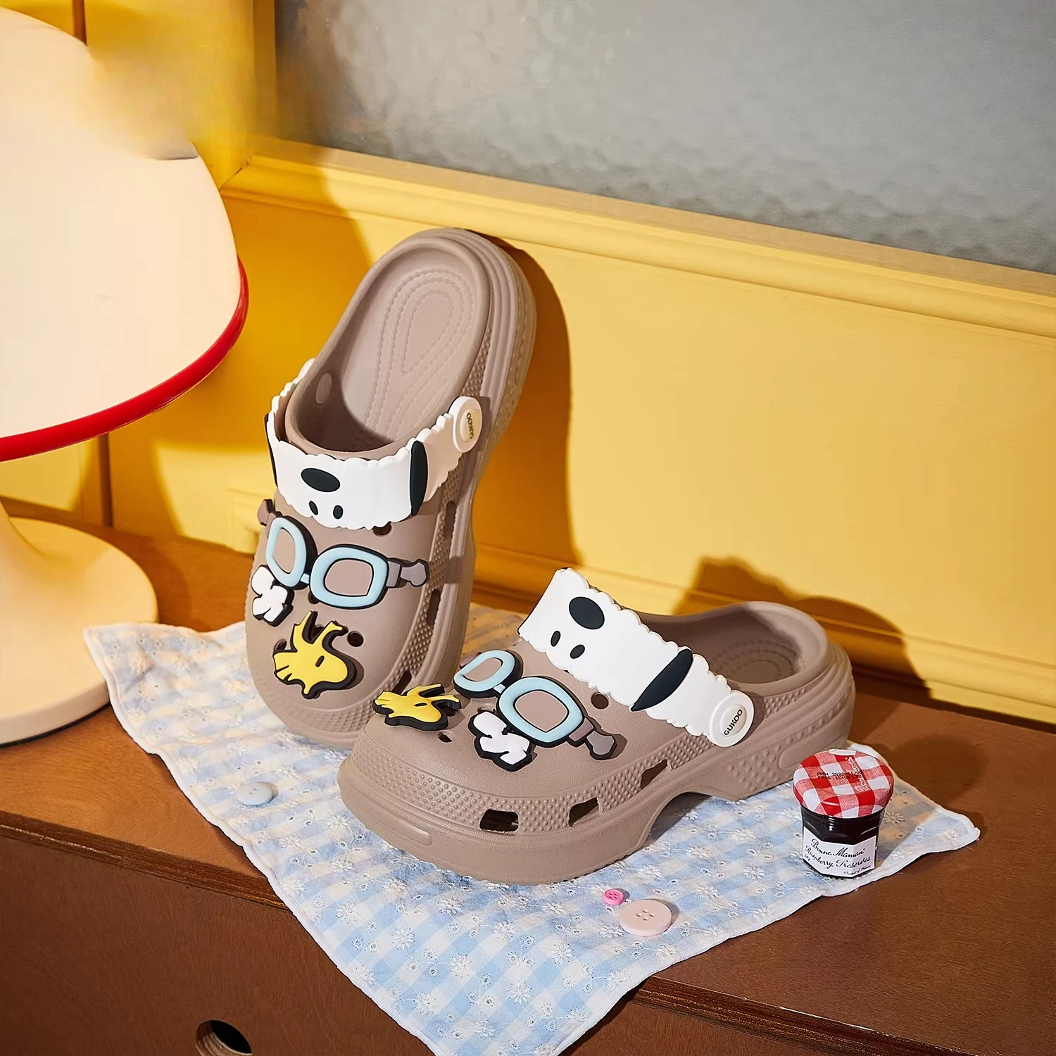 

Snoopy 2026 New Summer Platform Slippers Women Cute Cartoon Thick Sole Sandals Comfortable Lightweight Indoor Outdoor