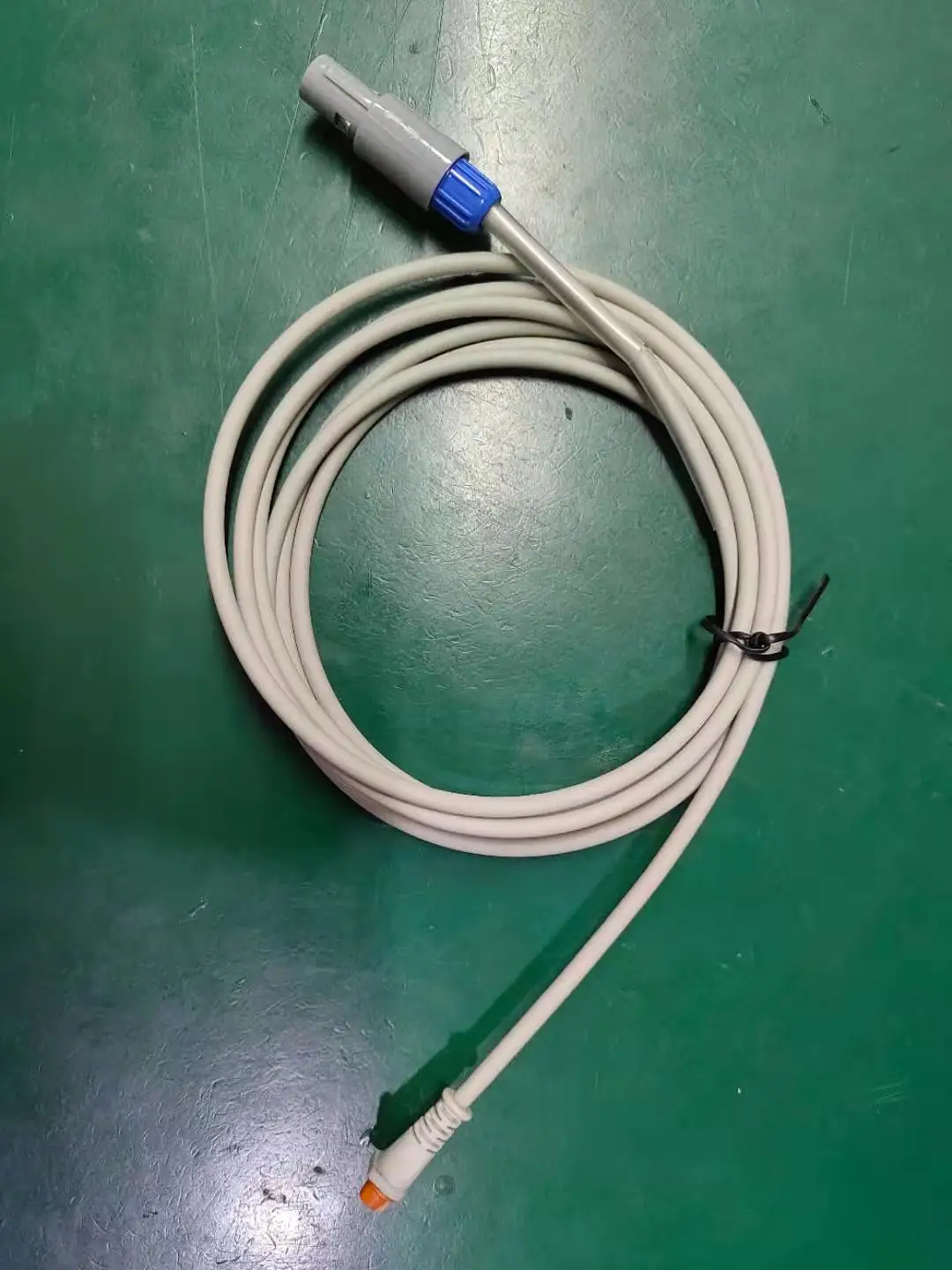 

SLE Compatible flow sensor cable