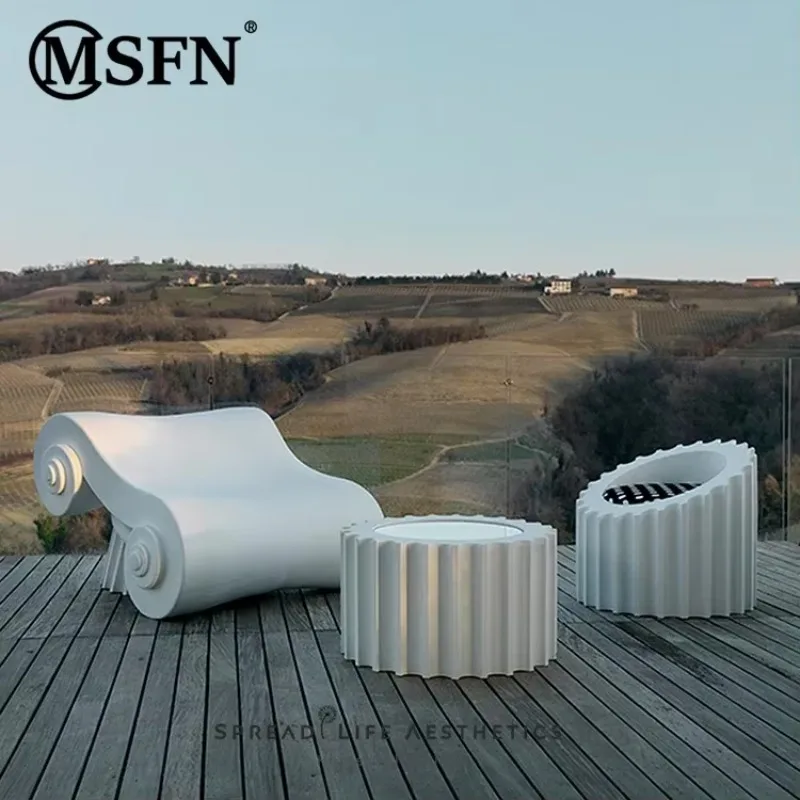 

Комплект мебели TAO Fiberglass: кресло, журнальный столик и низкий табурет в стиле «Римская колонна» для гостиной