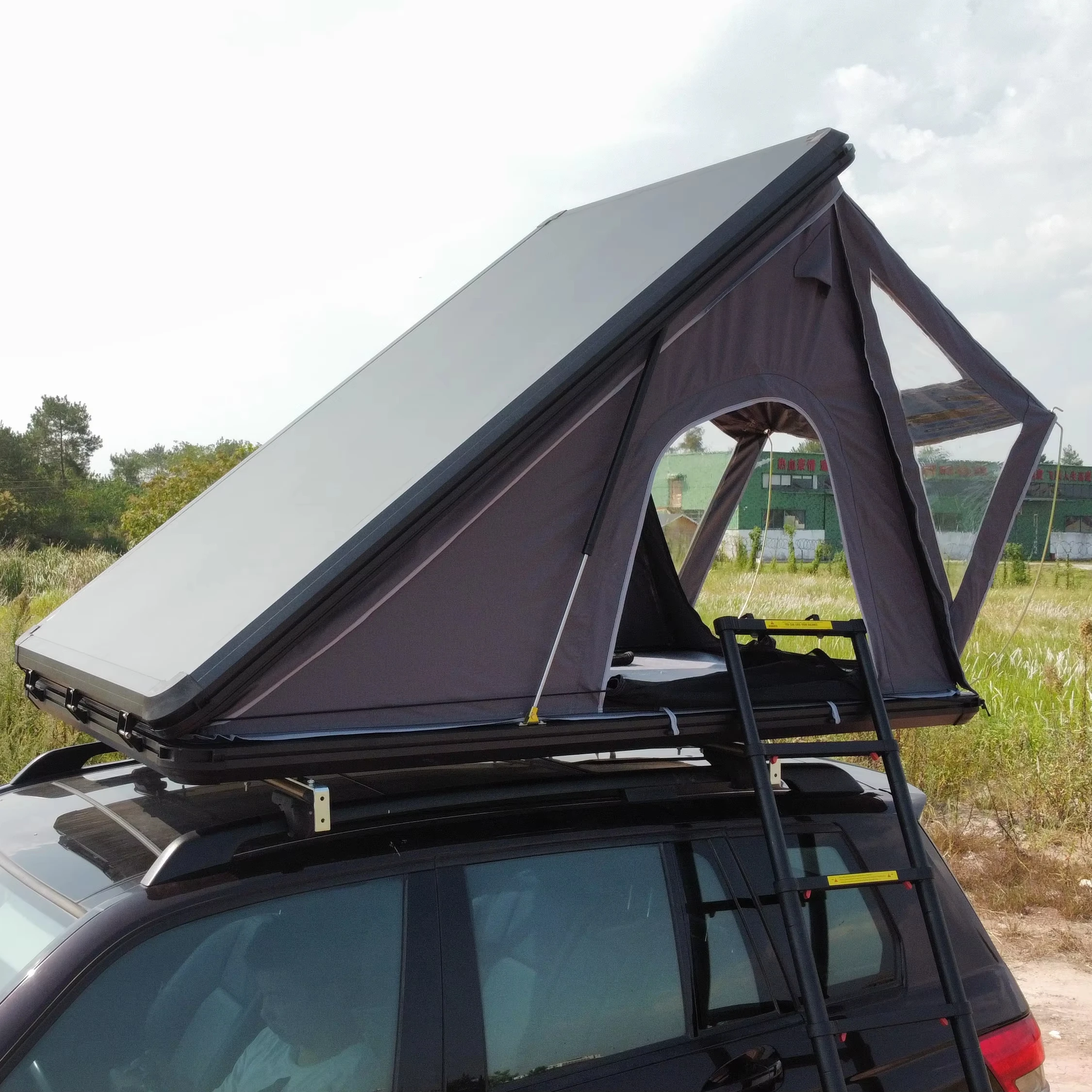 エクストリーム2025 アルミ製ルーフトップテント ハードシ - Roof Top Tent Hard Shell 2 Person のレビューと価格
