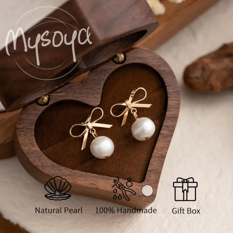 

MYSOYA серьги-бантики с белым пресноводным жемчугом 7-8 мм с подарочной коробкой на день рождения/свадьбу/Рождество/Новый год/подарок на юбилей для нее/Him