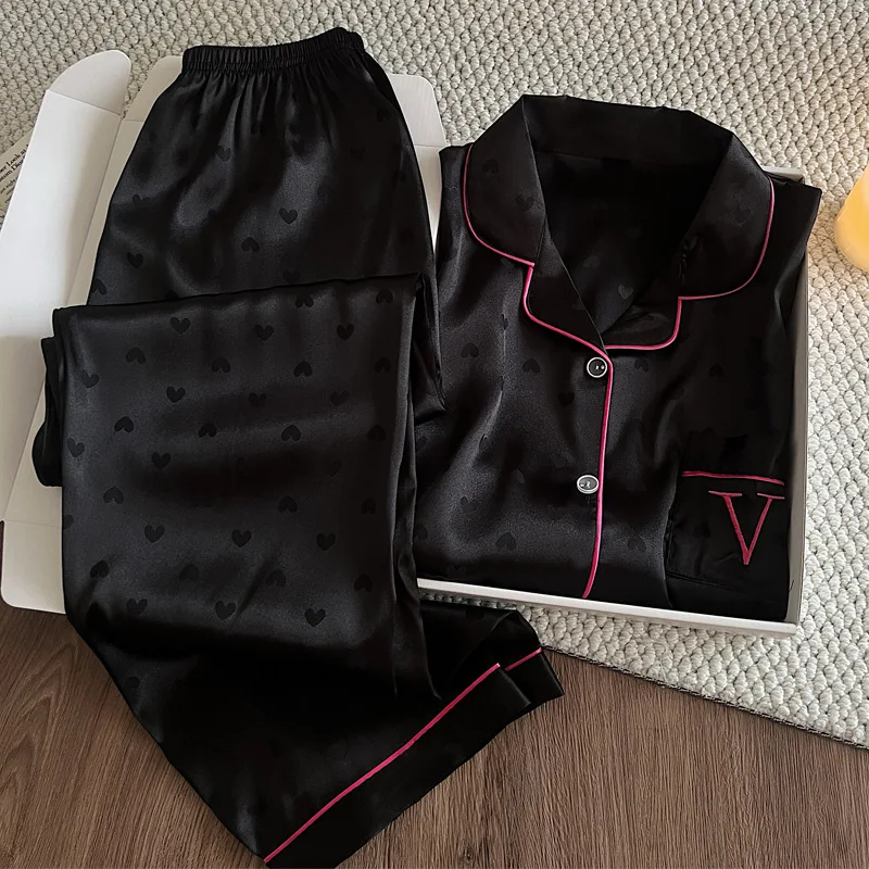 

Women's Hot Selling Spring and Summer Ice Silk Long Sleeved Home Suit Set, Jacquard Heart Loose Short Sleeved Pants Pajama Set