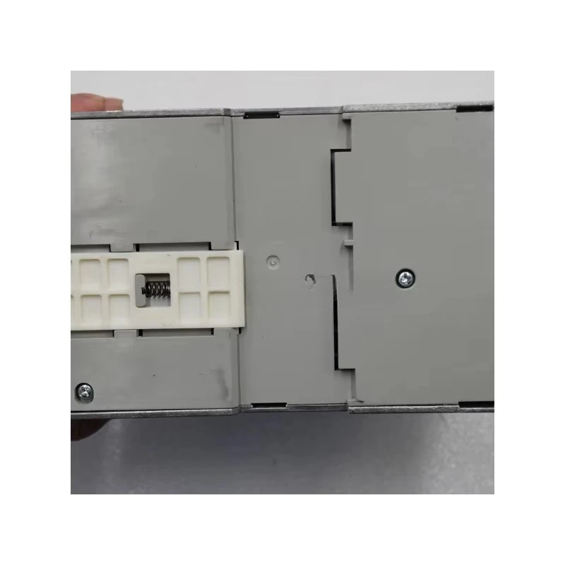 อินเวอร์เตอร์แปลงความถี่คุณภาพสูง 380V 75KW รุ่น VFD750C43A-21