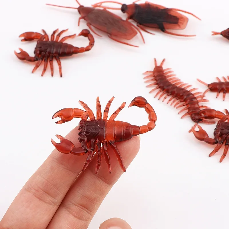 10 Pranks Funny Spoof April Fool's Day Whole Person Simulation Scorpion Toy Scorpion Model Halloween Prank Toy Horror Funny