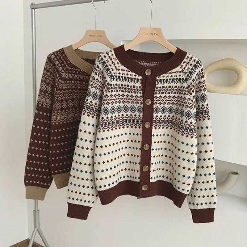 Spring Autumn New Women\'s Preppy Style Crew Neck Button Argyle Knitted Sweaters Coats Fashion Casual Loose Long Sleeve Tops