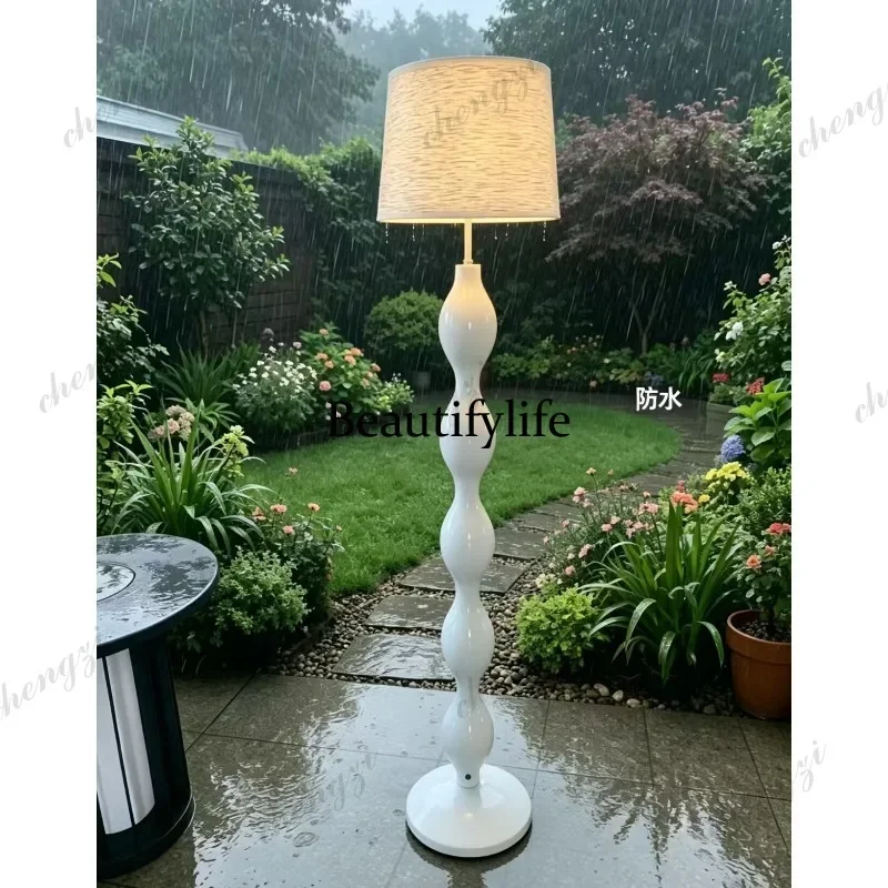 HR Modern Simple Outdoor Floor Light Solar Outdoor Waterproof Garden Light Outdoor Light