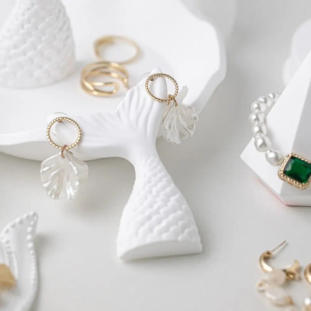 

Bracelet Necklace Fishtail Earrings Display Rack Exquisite Watch Gypsum Earrings Holder White Gypsum Jewelry Holder