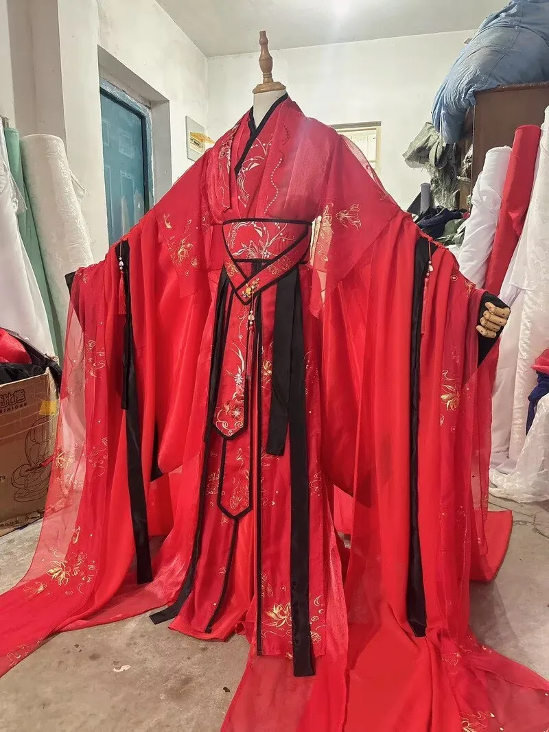 Customize Women's Red Hanfu Wedding Dress Traditional Chinese Ancient Costume with Embroidery Hanfu Robe for Cosplay Photograph