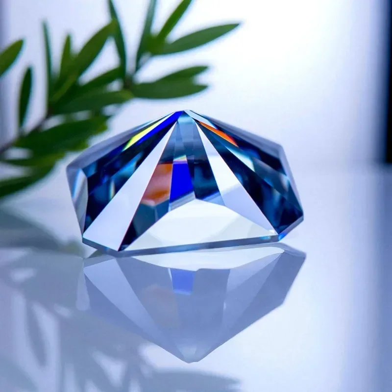 Natürlicher, königsblauer Moissanit-Edelstein im Radiantschliff für Charms, Damenschmuck, mit Zertifikat – Detail 4