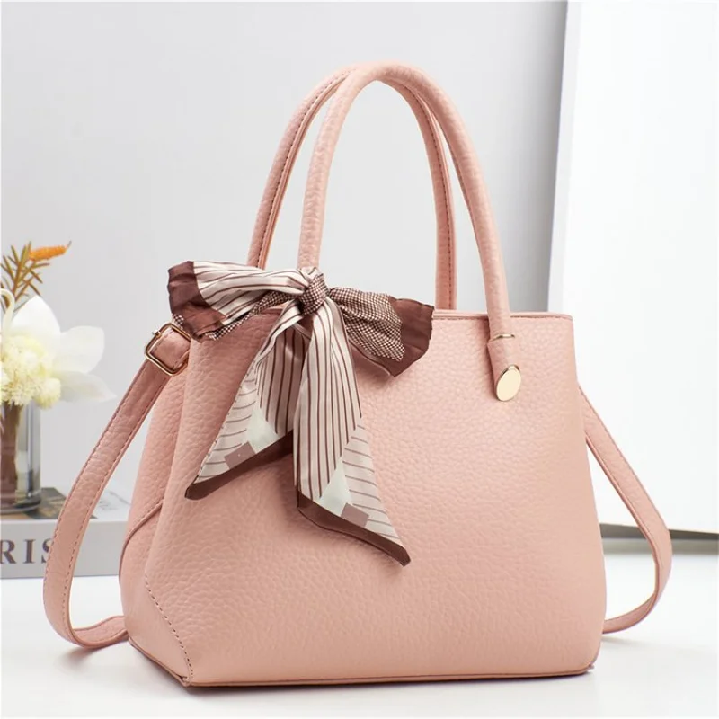 

Famous Designer Elegant Crossbody Handbag Leather Women's Bag Luxury Brand Classic Paris Refined Stitchwork Commuter Bag​