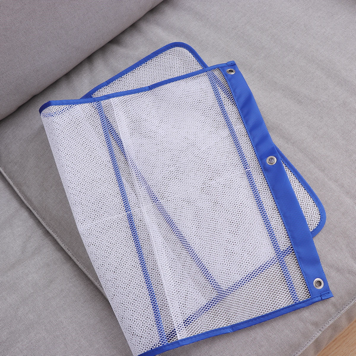 

Travel Shower Organizer 6 Pockets Seamless Hooks Hanging Bathroom Accessories Storage Bag Closet Door Mesh Holder (Random Color)