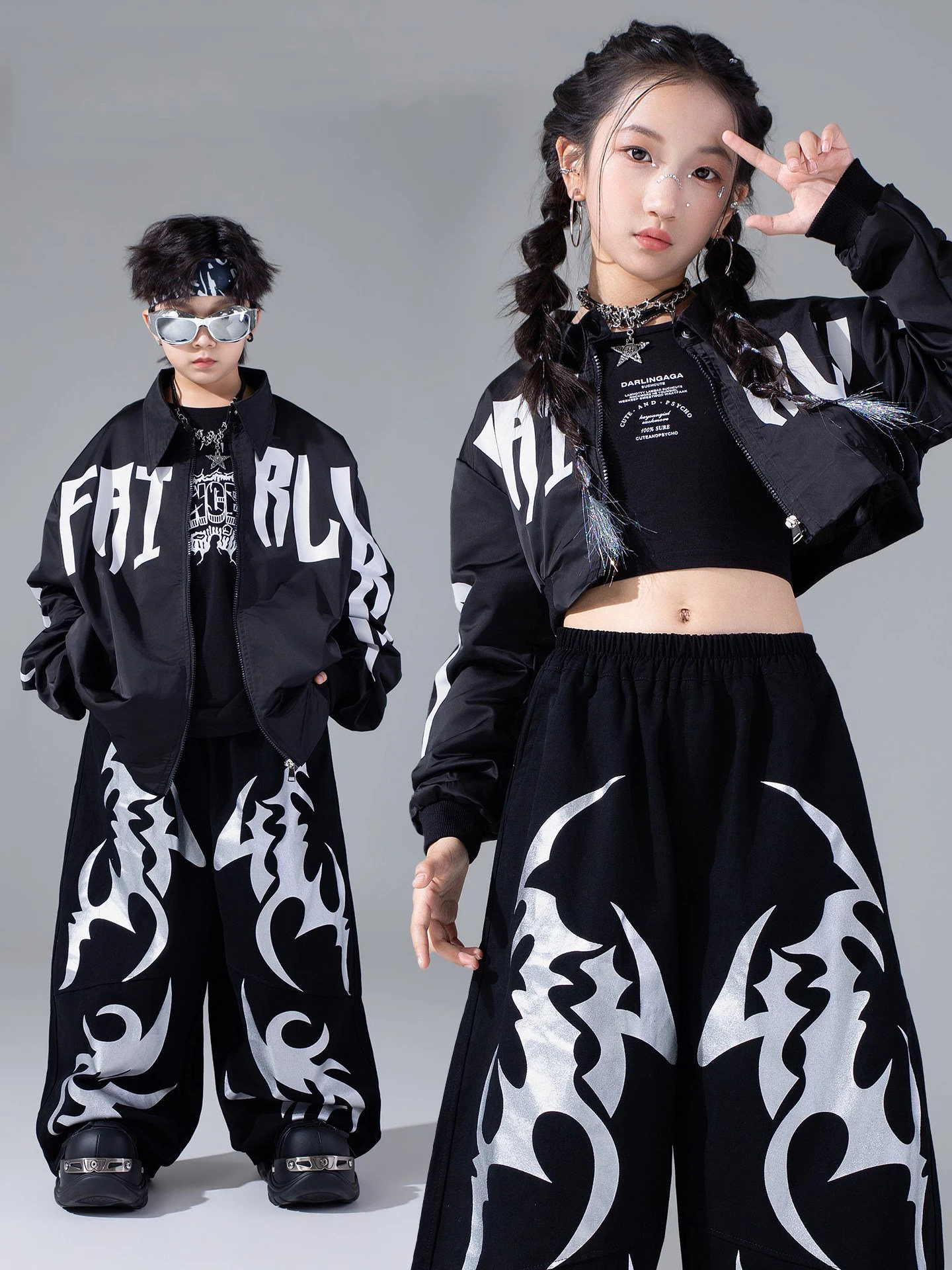 

Детская одежда для хип-хопа 2026: Стильный черный костюм (куртка и брюки) для девочек и мальчиков, для уличных танцев, джаза и современных выступлений BL18070