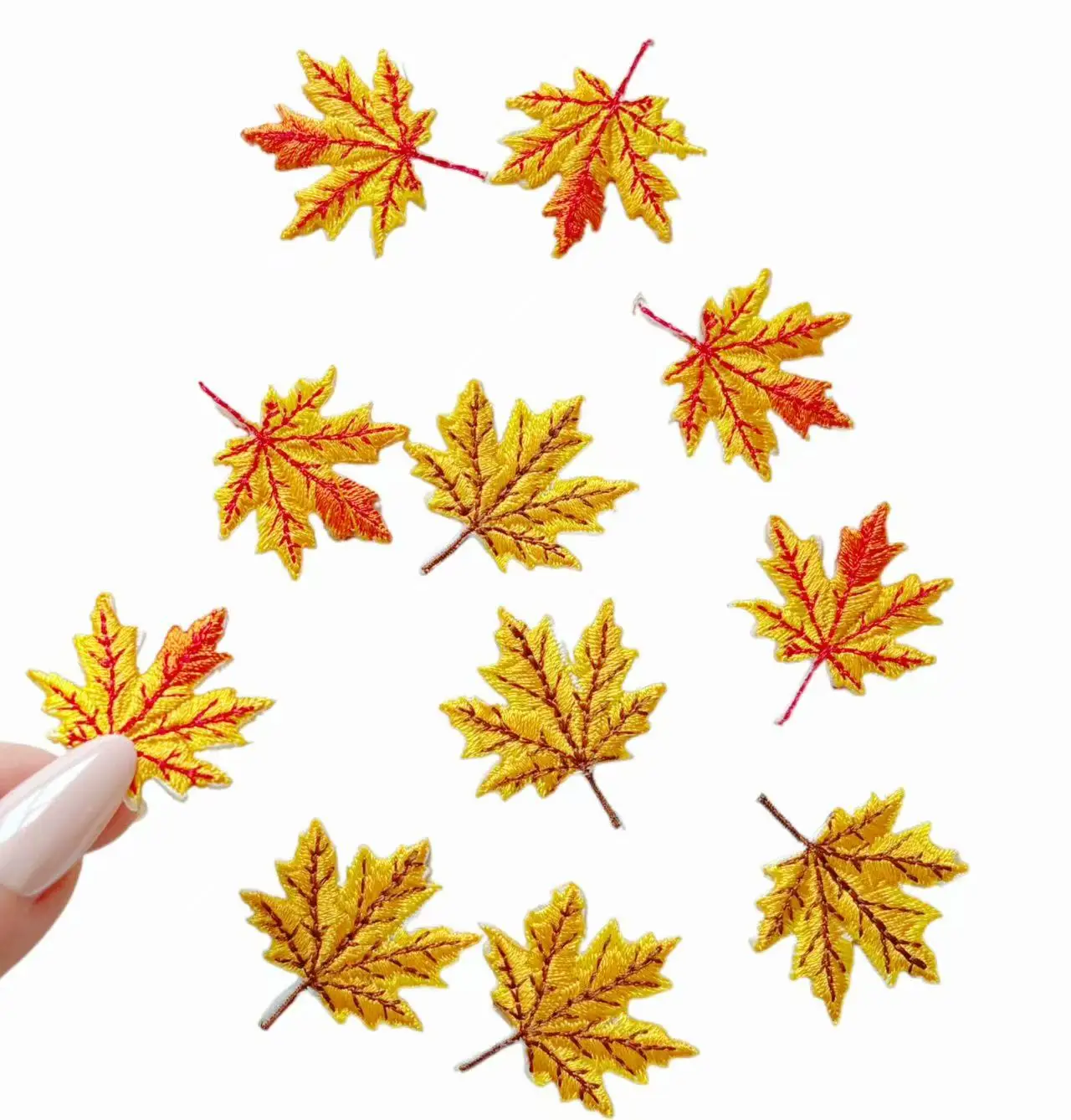

4 шт. осенние нашивки с кленовым листом — красные и желтые утюговые/шитые апплика유 для одежды, сумок, джинсов, шляп и тапочек своими руками