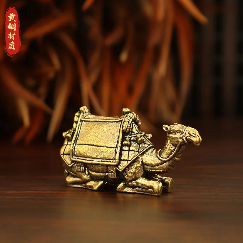 Antique-style brass figurine, desert marching camel, home and office decorative piece, travel souvenir