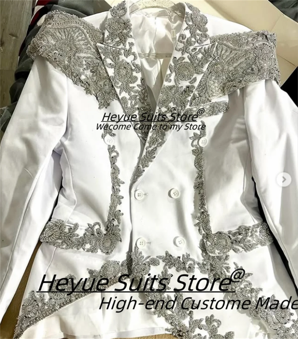 Luxuly Red Carpet Male Prom Blazers Elegant Men Suits Customized Double Breasted Groom Tuxedos 2 Pcs Sets Business Ropa Hombre