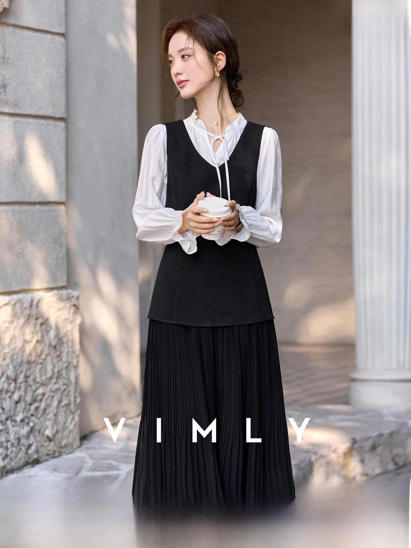 

Vimly Casual V-Neck Sleeveless Black Dress Women's Spring Summer New Splicing Design Sense Chiffon Long Skirt Standard Fit