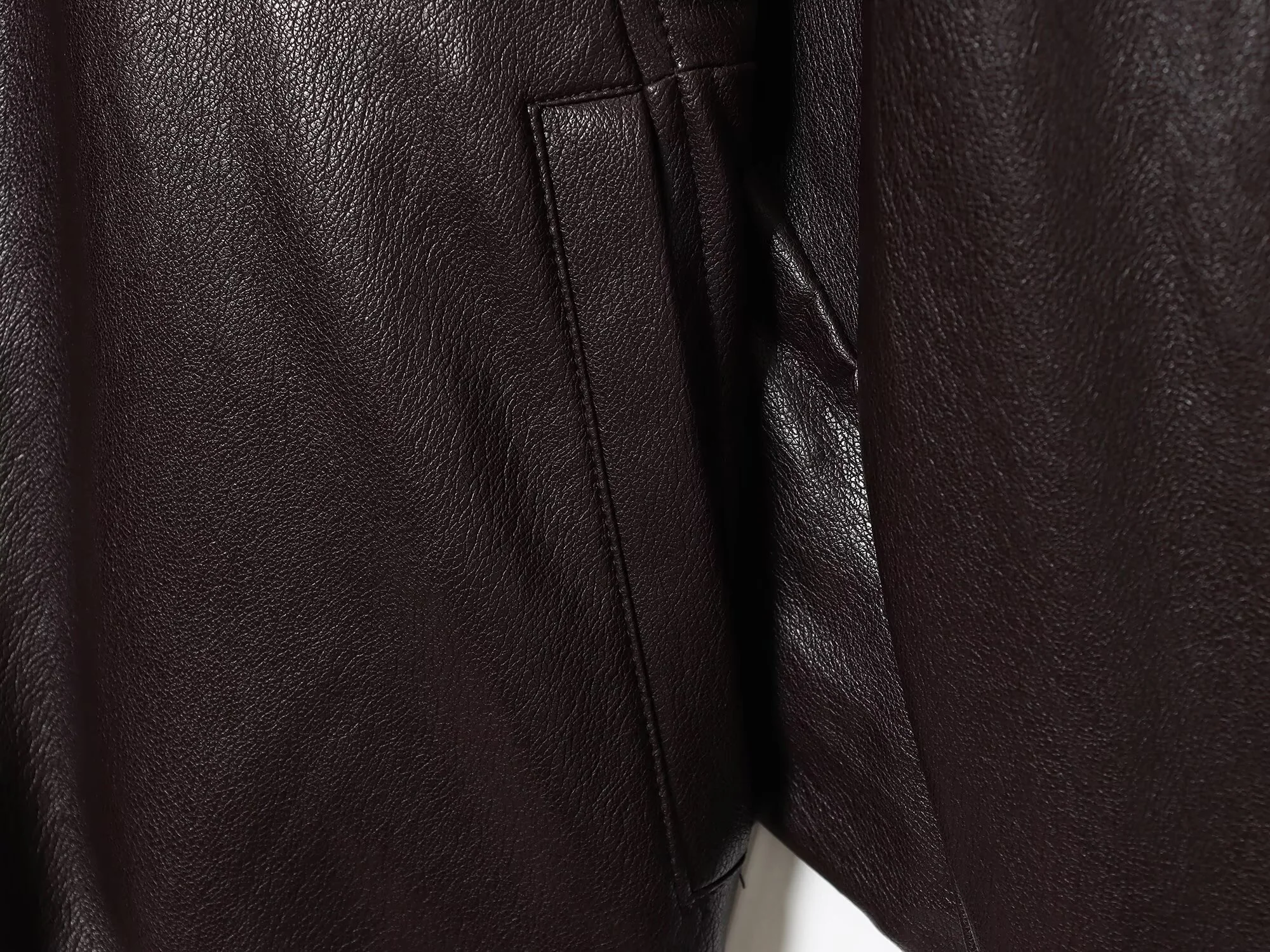 2025秋冬新作 レディース カジュアルファッション シンプル レトロ ショートスタイル ラペル フェイクレザー パイロットジャケット レザージャケット