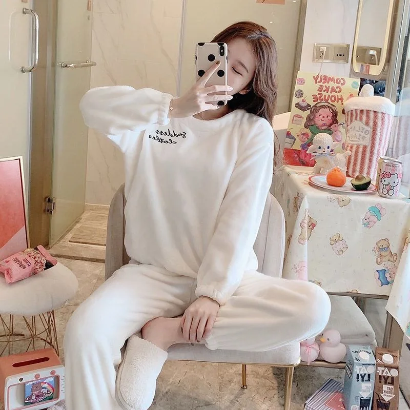 2024 New Coral Velvet Pajama Women Autumn Winter Sleepwear Plush Thick Flannel Homewear Round Collar Sweet Simple Loungewear Set