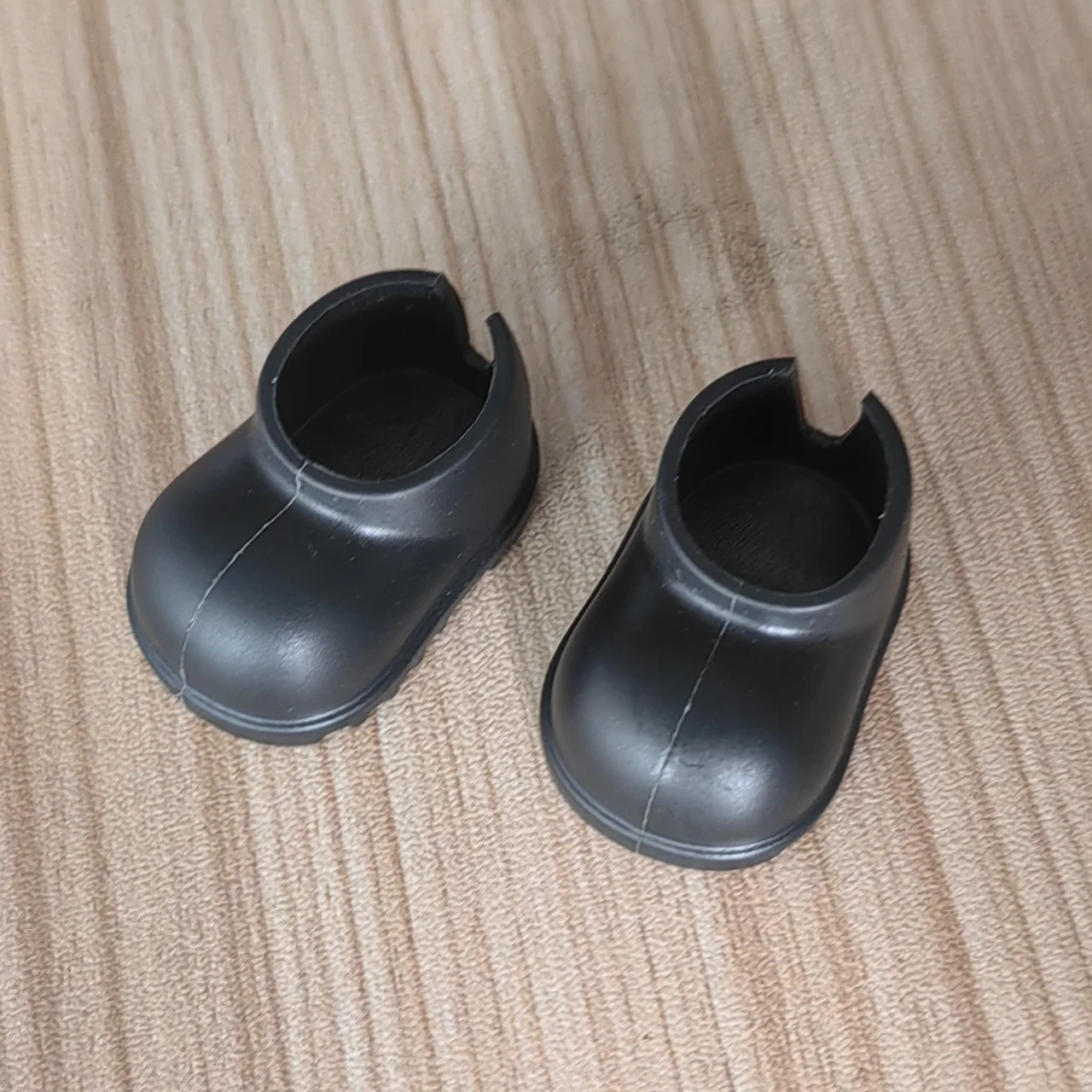 For Labubu clothing set includes headphones, pants and accessories