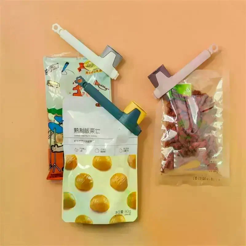 1/3Pcs Snack Sealing Clip Plastic Fresh Keeping Sealer Clamp Food Saver Travel Kitchen Accessories Seal Food Storage Bag Clip