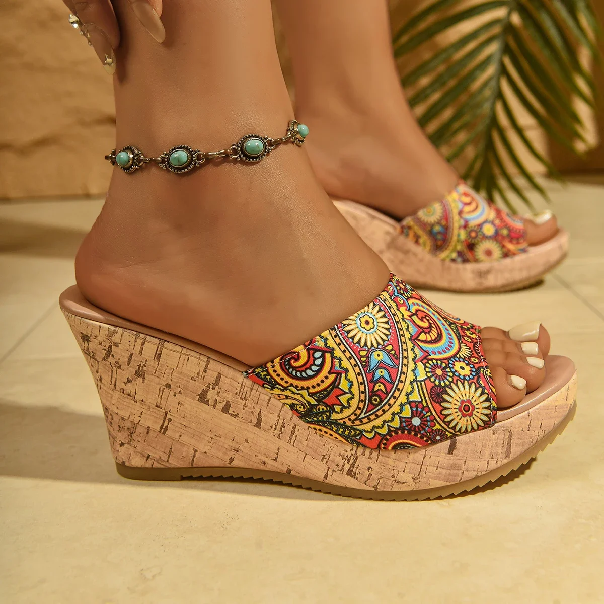 

2025 женские сандалии, летние шлепанцы с открытым носком, модная повседневная обувь больших размеров, женские сандалии на танкетке с принтом, женская обувь на платформе