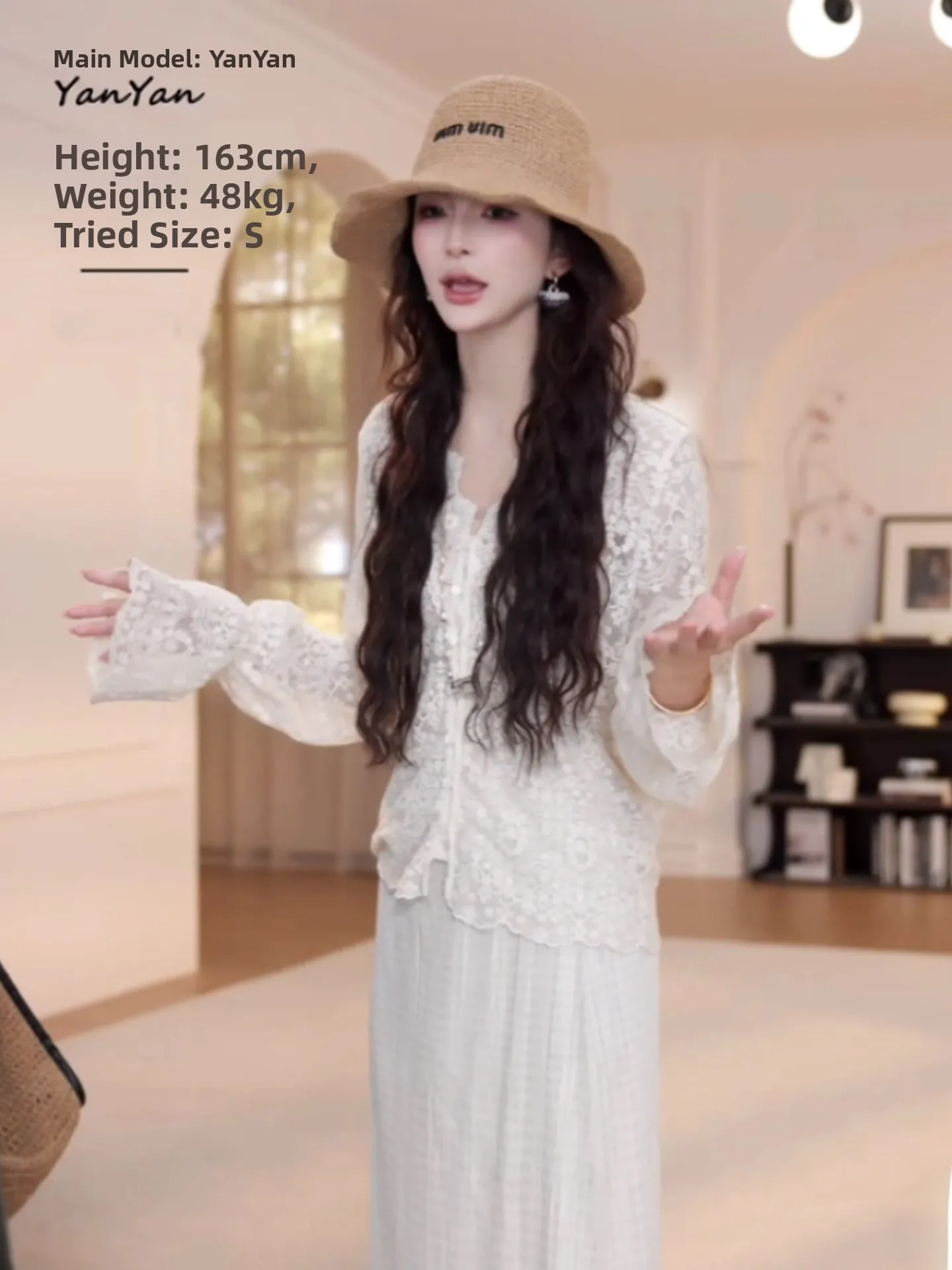 Comfortable Lace irt Hollow out Long Sve V-Ne Women's Top Ele Youthful Lightweight Pure Color Early Autumn Inner Wear