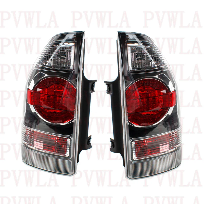 Luz trasera con bombilla MN133765 MN133766 para Mitsubishi Pajero MONTERO Shogun MK3 2003 2004 2005 2006, 1 unidad