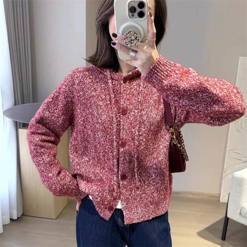 Strickjacke aus 100 % Wolle, Damen-Kapuzenpullover, modische, kurz geschnittene, gestrickte europäische und amerikanische Trend-Damenjacke mit langen Ärmeln