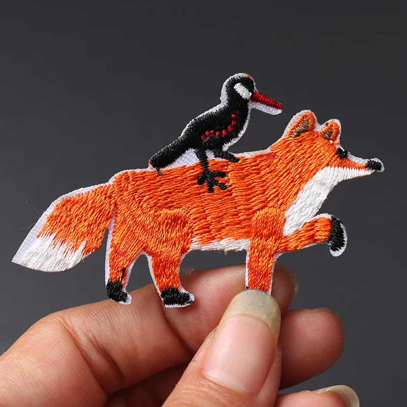 Woodpecker fox size: 6.9x4.5cm Patch for Clothing Iron on Embroidered Sewing Applique Cute Badge DIY Apparel Accessories