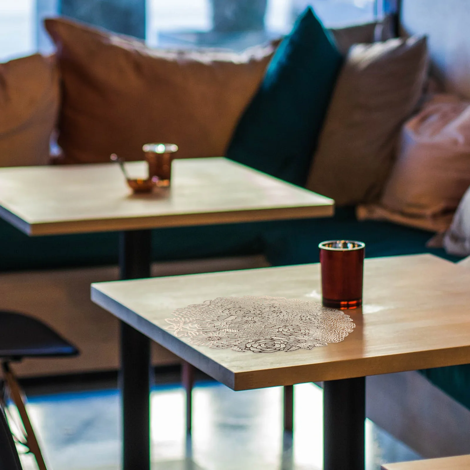 2 قطعة المفارش عشاء الوردي البلاستيكية جوفاء التدريجي النمط الأوروبي مقاومة للحرارة المضادة للانزلاق الجدول الحصير للمنزل فندق مقهى مطعم #3