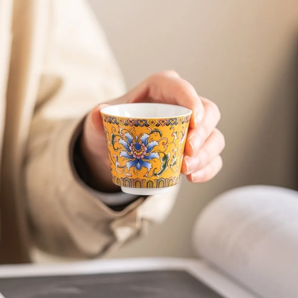 

6pcs/set Kung Fu Tea Set Flower Tea Cup Chinese Style 70ml Ceramic Cup Traditional Vintage Enamel Cup Gift Giving